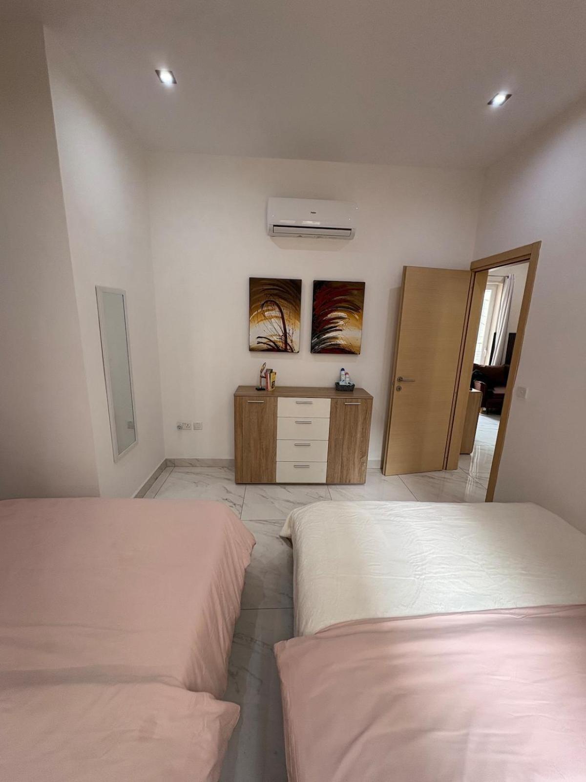 Paceville For Groups! Appartement San Ġiljan