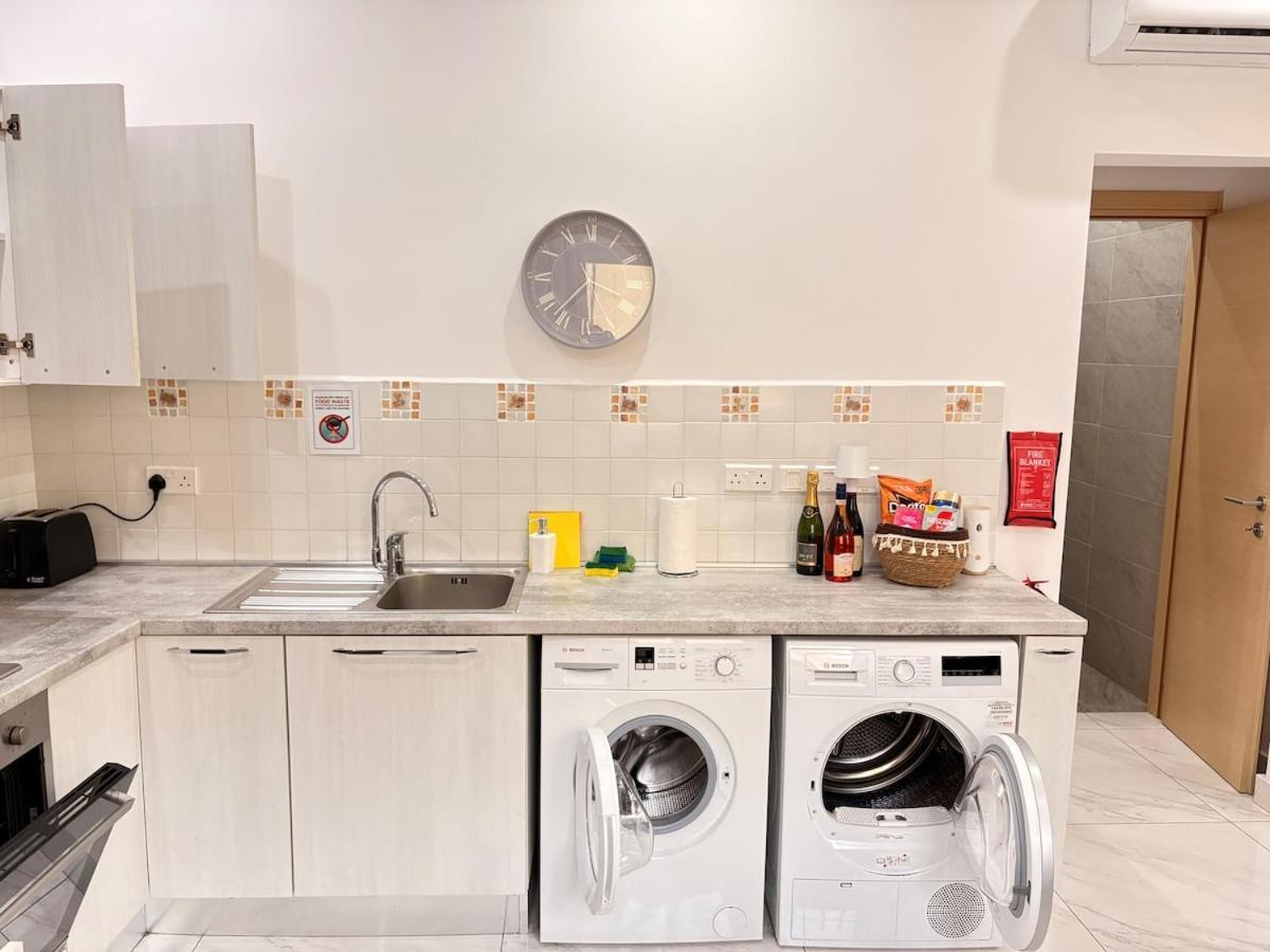 Apartment Paceville For Groups! Saint Julian's